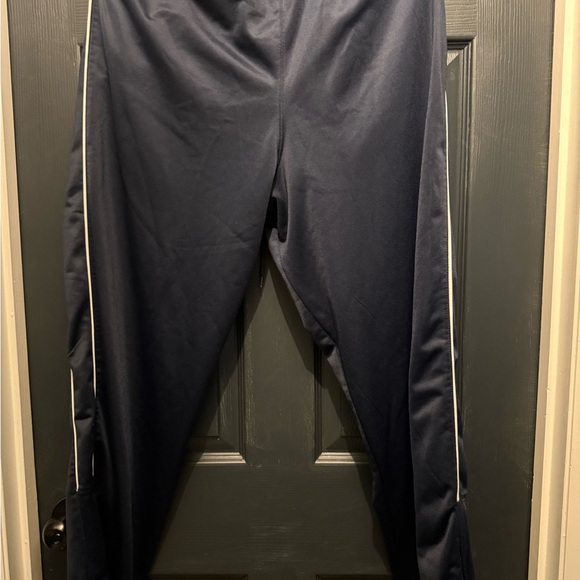 Everlast Dark Blue Track Pants with White Stripes. Size L - Picture 6 of 6